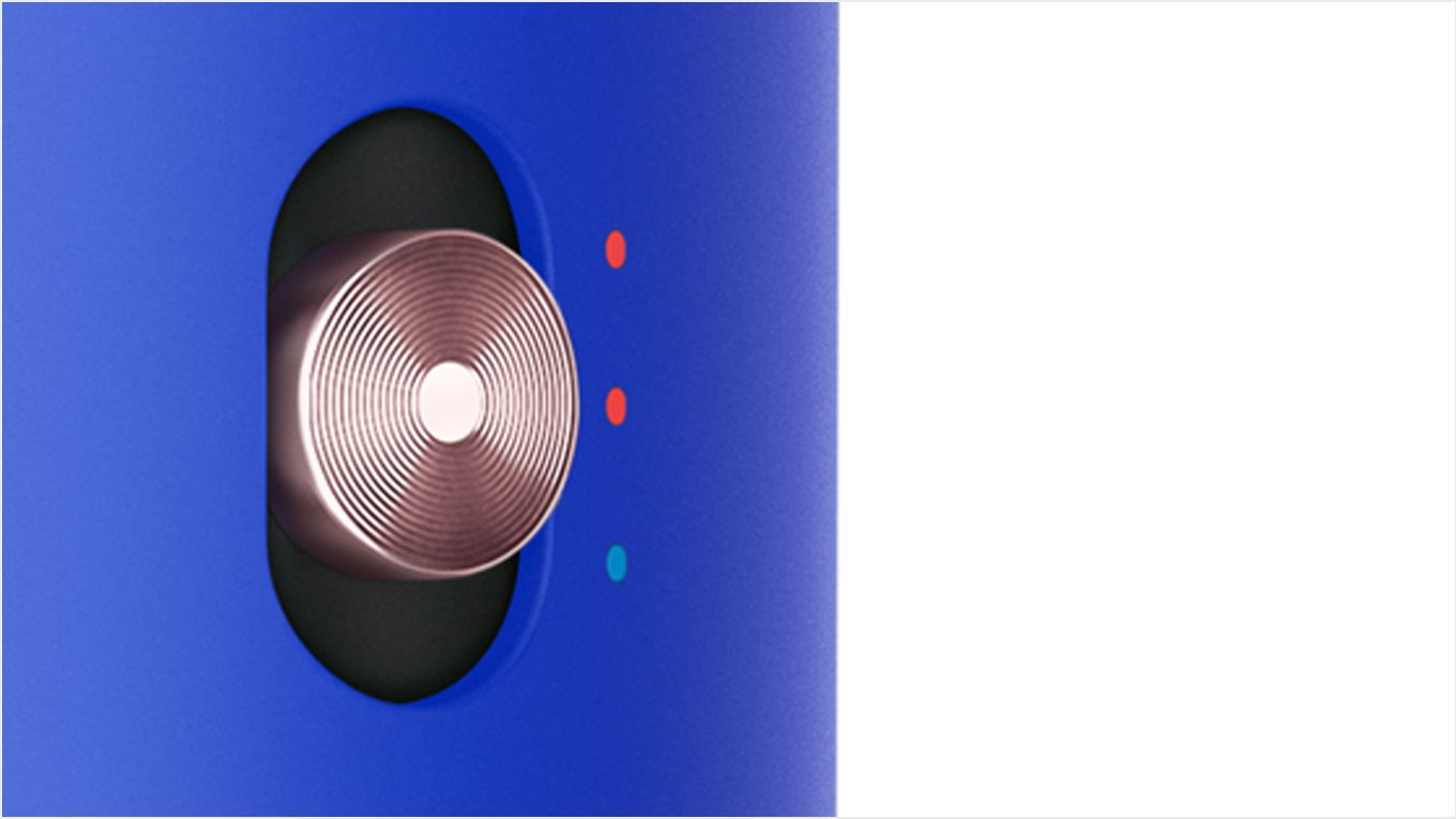 Dyson hs05 airwrap™ multi-styler and dryer complete long in blue blush 18 Close-up of heat control button on Dyson Airwrap