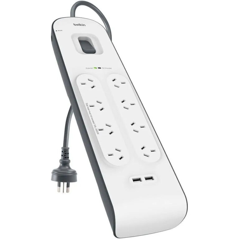 Belkin 8-Outlet Surge Protection Strip with 2,4 Amp USB Charging