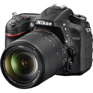 Nikon D7200 DSLR Camera with 18-140mm Lens