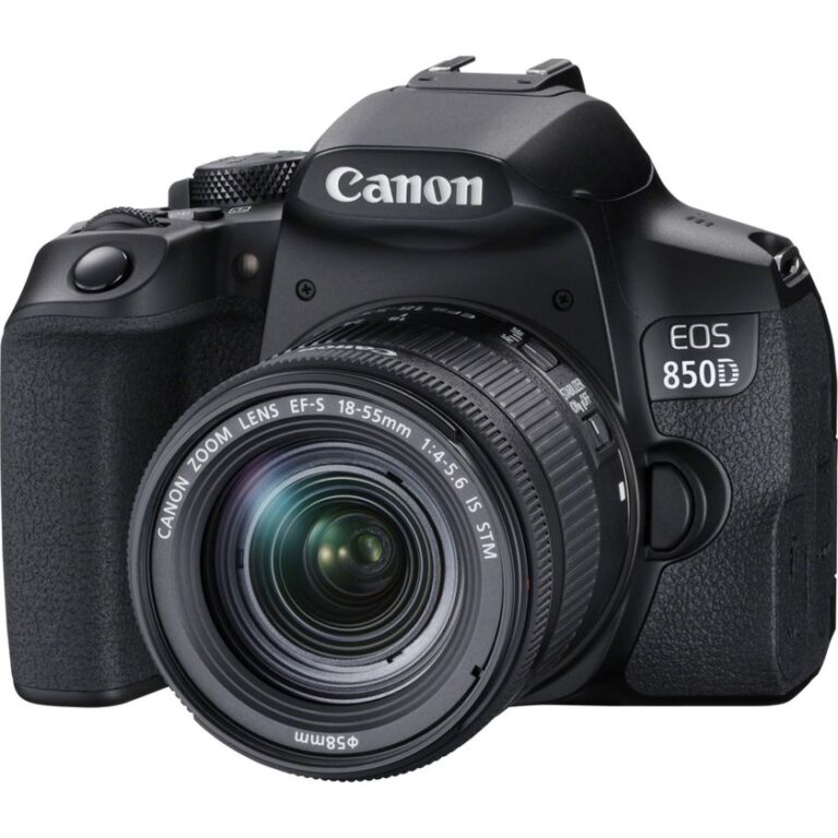 Canon EOS 850D with EF-S 18-55mm ultimate